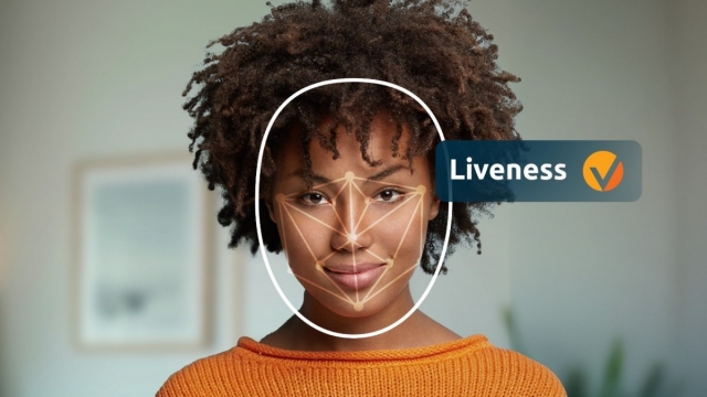 MoMo hợp tác cùng iProov giúp bảo vệ người dùng trước gian lận số