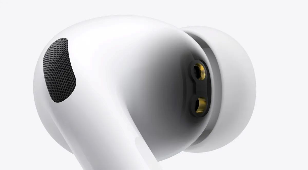 AirPods Pro 3: chống ồn gấp đôi, tích hợp theo dõi sức khỏe, giá 6,2 triệu đồng