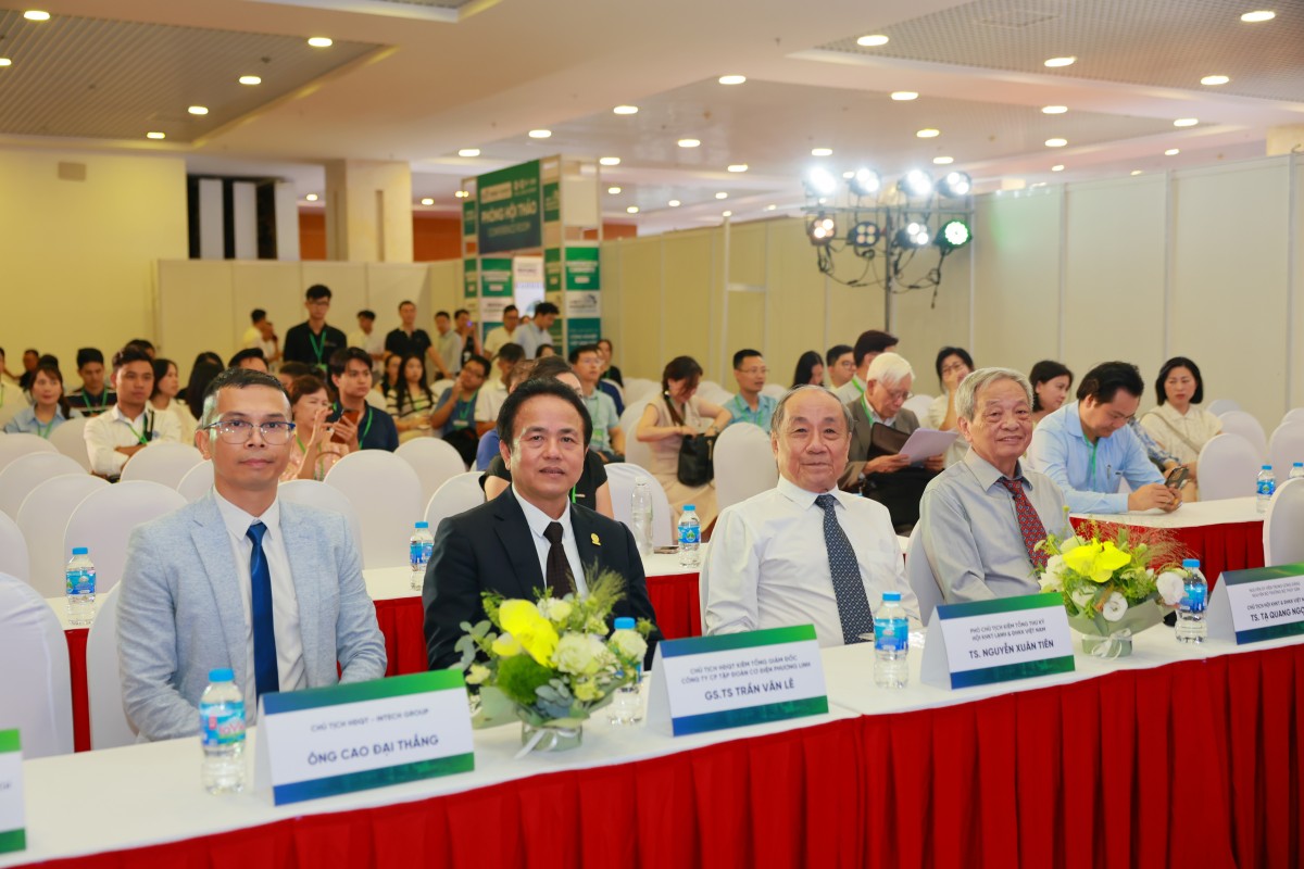 Khai mạc chuỗi sự kiện quốc tế Viet Industry – Cleanfact & RHVAC Vietnam 2025 Khai mạc chuỗi sự kiện quốc tế Viet Industry – Cleanfact & RHVAC Vietnam 2025