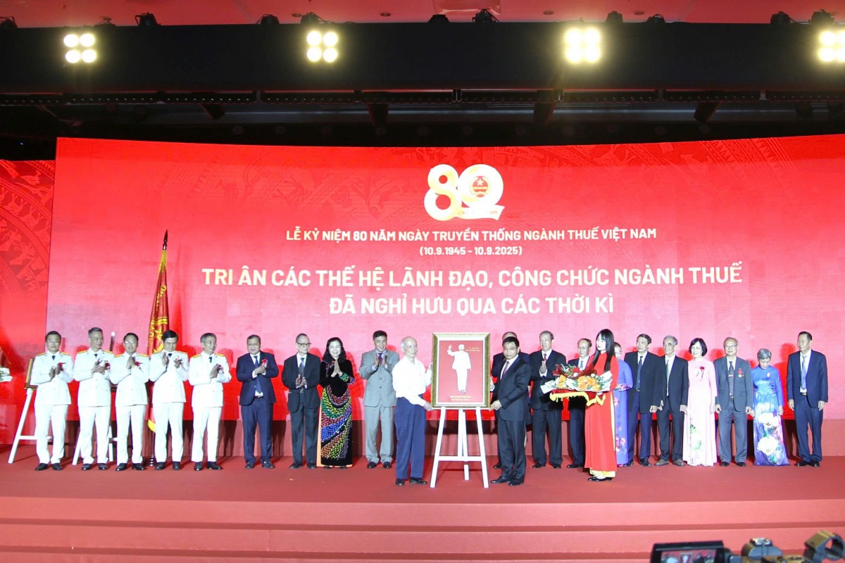 Ngành Thuế tự hào 80 lịch sử gắn liền với sự nghiệp cách mạng của dân tộc