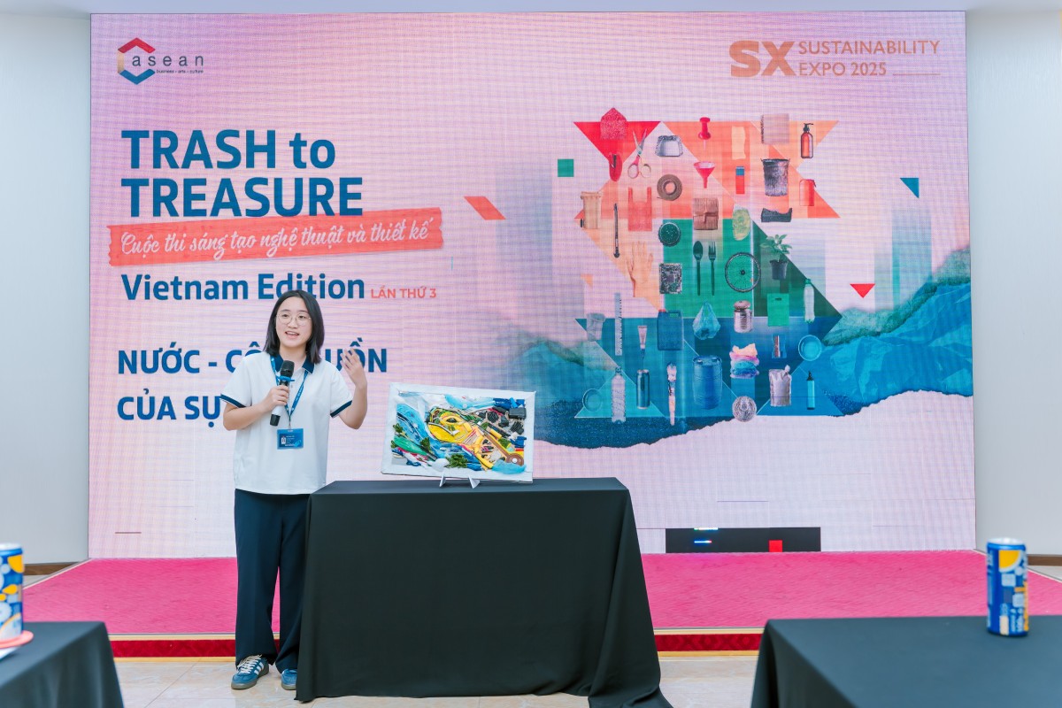 Trash to Treasure Việt Nam 2025: ‘Chú Rùa Lam’ giành giải nhất với thông điệp bảo vệ môi trường biển Trash to Treasure Việt Nam 2025: ‘Chú Rùa Lam’ giành giải nhất với thông điệp bảo vệ môi trường biển