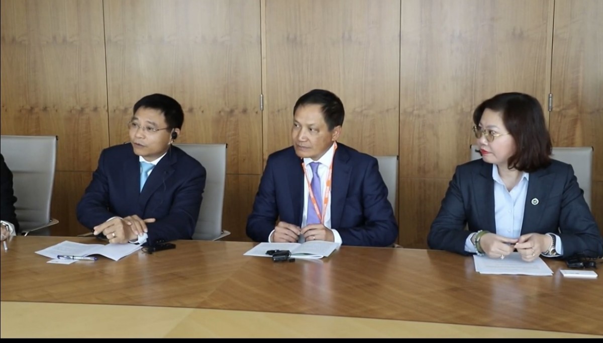 Bộ trưởng Bộ Tài chính Nguyễn Văn Thắng làm việc với lãnh đạo Sở GDCK London và FTSE Russell