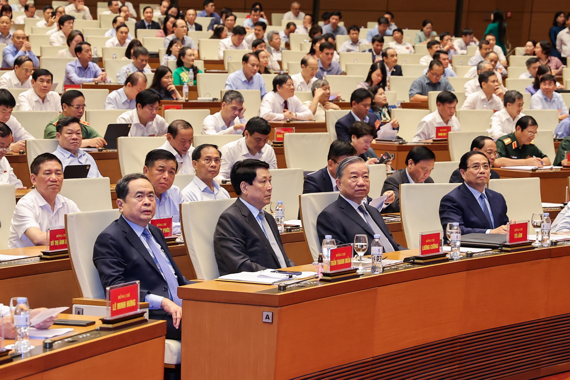 Thủ tướng: Khai thông điểm nghẽn, tạo đột phá phát triển, hiện đại hóa, chấn hưng nền giáo dục nước nhà- Ảnh 1.