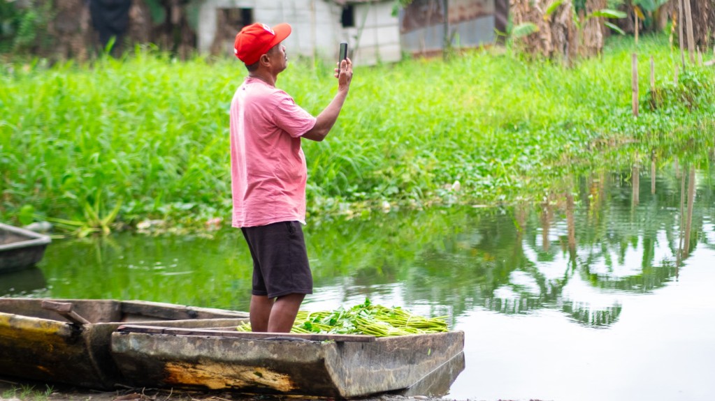 Mạng 5G bùng nổ và cuộc đua phổ cập kết nối toàn cầu