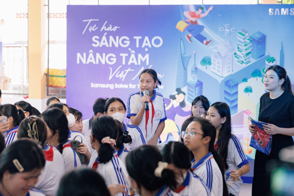 Samsung Solve for Tomorrow 2025 lan tỏa cảm hứng STEM tới học sinh Cần Thơ và Tây Ninh