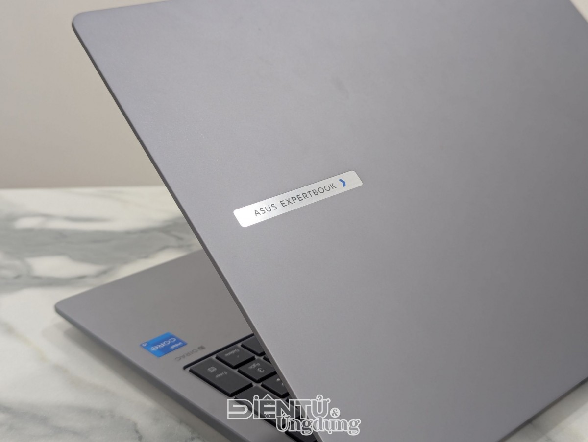 ASUS ra mắt loạt giải pháp bền bỉ dành cho doanh nghiệp Việt bứt phá trong kỷ nguyên AI ASUS ra mắt loạt giải pháp bền bỉ dành cho doanh nghiệp Việt bứt phá trong kỷ nguyên AI