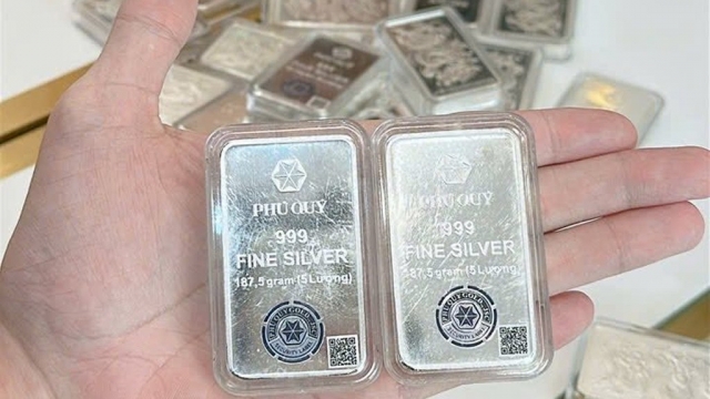 Giá bạc hôm nay 19/9/2025: Trong nước tăng, thế giới giảm