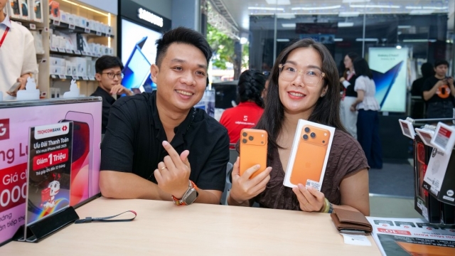 CellphoneS mở bán iPhone 17 và iPhone Air cho hơn 20.000 khách đặt trước