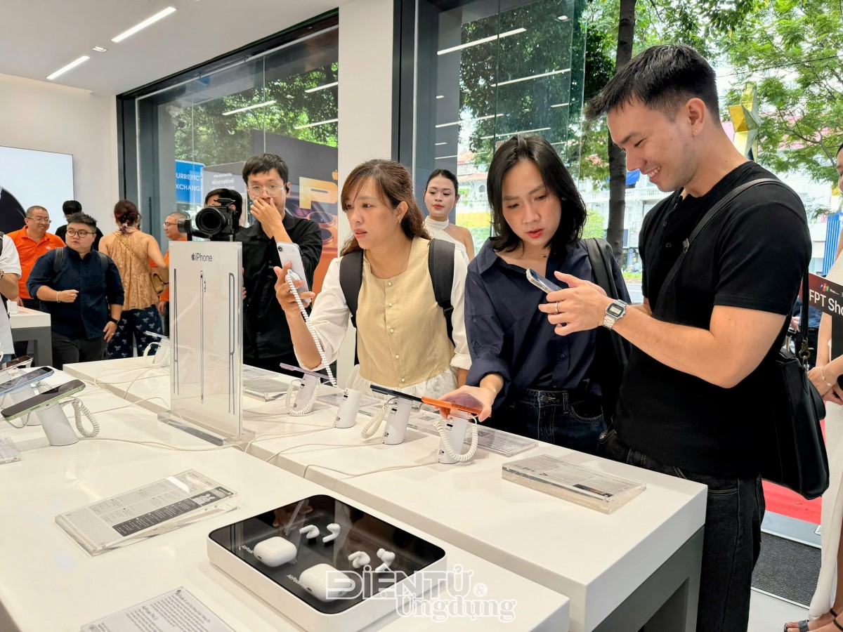 Mua ngay iPhone 17 và iPhone Air tại FPT Shop nhận ưu đãi đến 8 triệu đồng