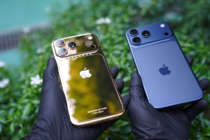 Cận cảnh iPhone 17 Pro Max “MONARCH” mạ vàng đầu tiên trên thế giới