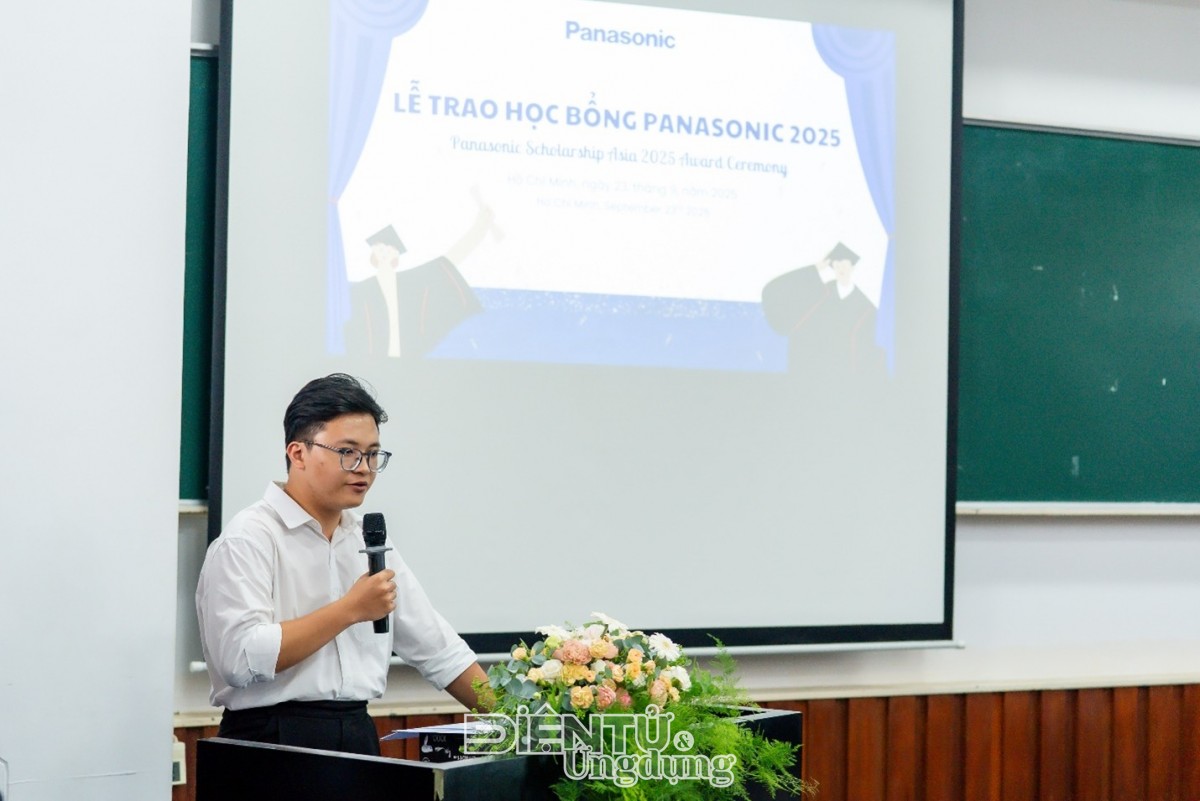 Panasonic trao 20 suất học bổng cho các bạn sinh viên xuất sắc