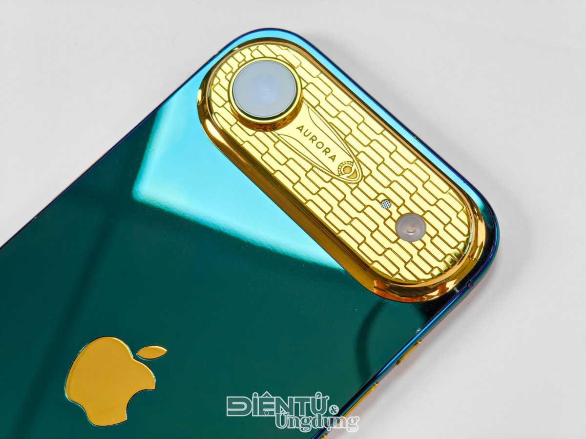 Chiếc iPhone Air Aurora xanh ngọc lục bảo độc bản đầu tiên trên thế giới được chế tác như thế nào?