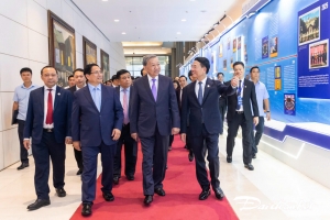 Đang công tác ở nước ngoài, Tổng Bí thư gửi thư thăm hỏi đồng bào vùng lũ Tổng Bí thư dự Lễ kỷ niệm 80 năm ngành Bưu chính Viễn thông, 66 năm ngành Khoa học và Công nghệ