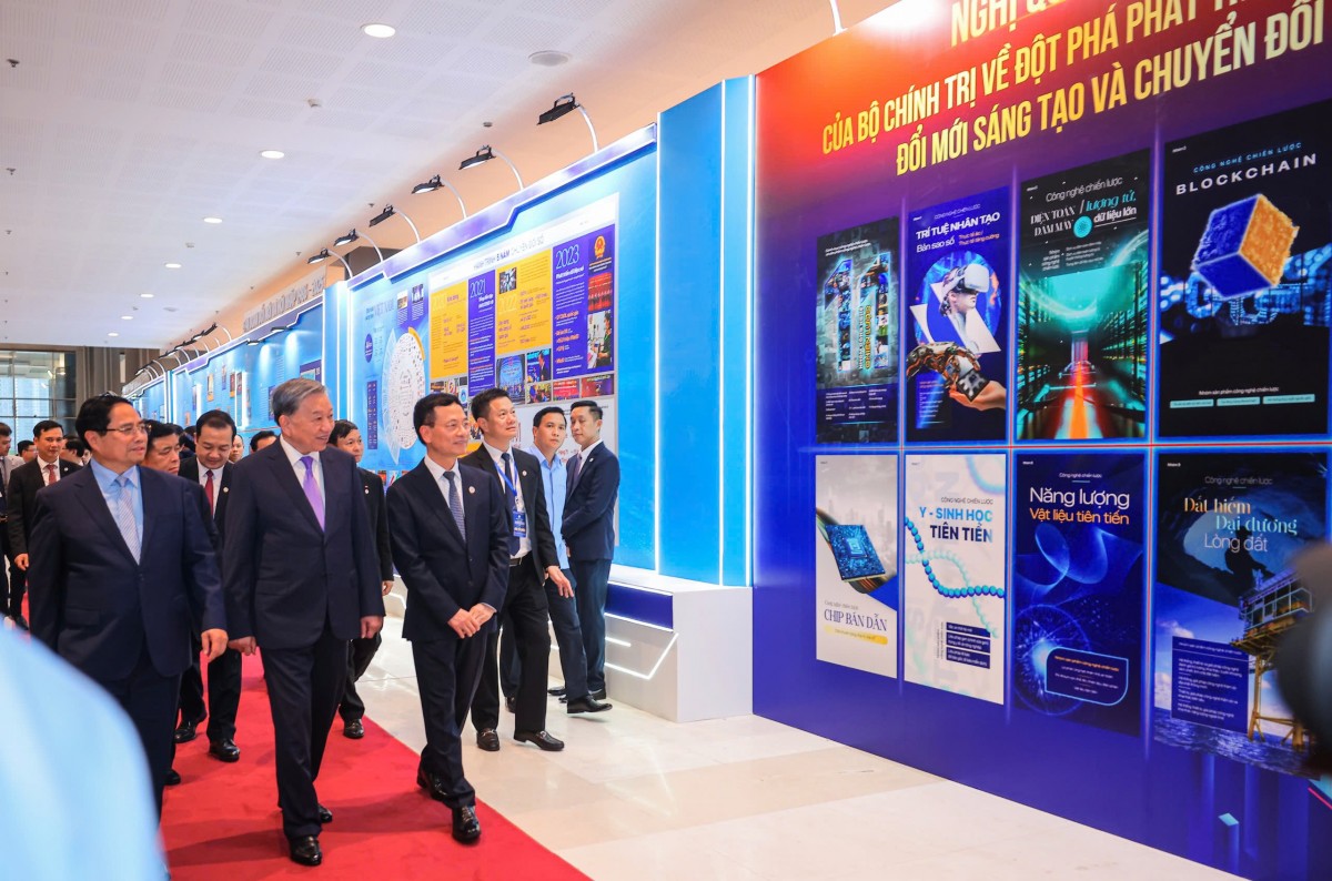 Lễ kỷ niệm 80 năm ngành Bưu chính và Viễn thông, 66 năm ngành Khoa học và Công nghệ và Đại hội Thi đua yêu nước lần thứ I Lễ kỷ niệm 80 năm ngành Bưu chính và Viễn thông, 66 năm ngành Khoa học và Công nghệ và Đại hội Thi đua yêu nước lần thứ I