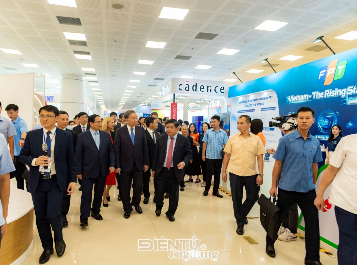 FPT trình diễn hệ sinh thái đổi mới sáng tạo tại Ngày Đổi mới sáng tạo Việt Nam 2025 FPT trình diễn hệ sinh thái đổi mới sáng tạo tại Ngày Đổi mới sáng tạo Việt Nam 2025