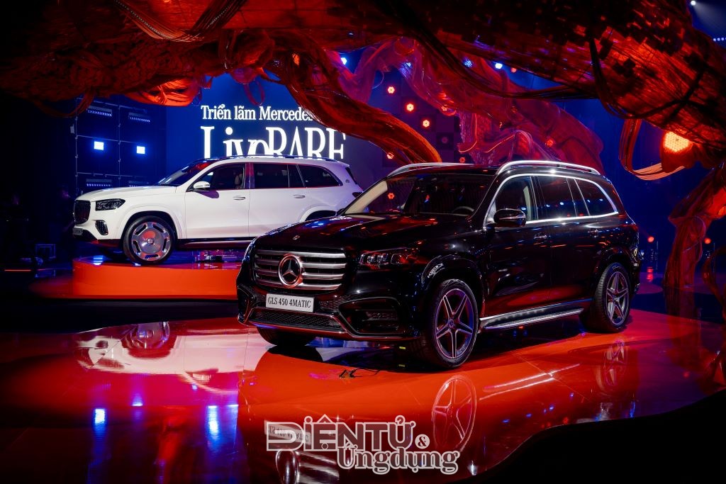 Ra mắt Mercedes-Benz GLS 450 4MATIC phiên bản kỷ niệm 30 năm tại Việt Nam