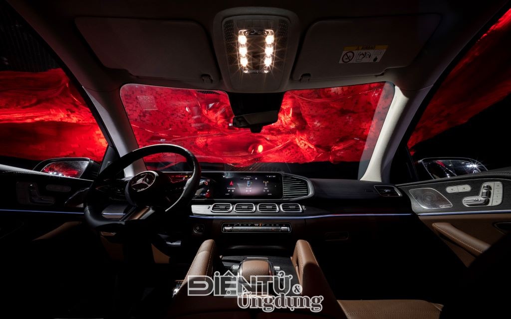 Ra mắt Mercedes-Benz GLS 450 4MATIC phiên bản kỷ niệm 30 năm tại Việt Nam