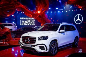 Ra mắt Mercedes-Benz GLS 450 4MATIC phiên bản kỷ niệm 30 năm tại Việt Nam
