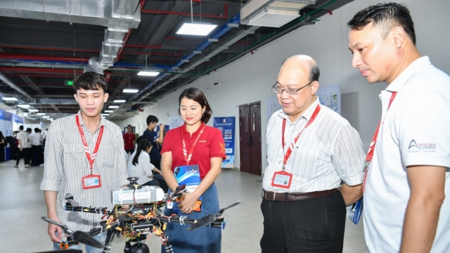 Đại học Bách khoa Hà Nội thúc đẩy đổi mới sáng tạo và khởi nghiệp