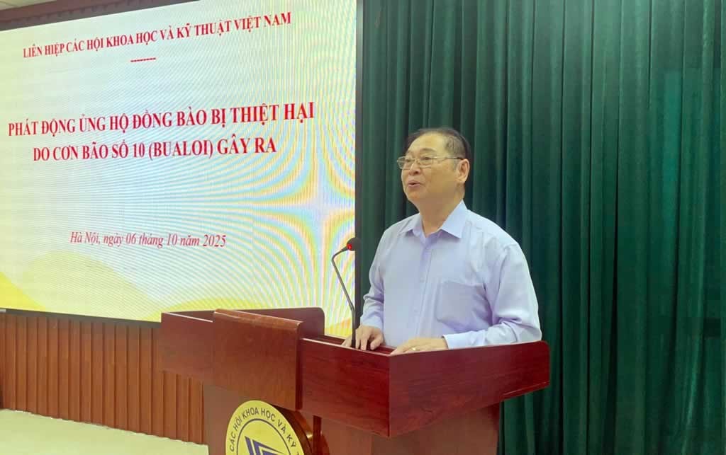 Chủ tịch Phan Xuân Dũng kêu gọi toàn thể cán bộ, công chức, người lao động Cơ quan TW Liên hiệp Hội Việt Nam, các Hội thành viên, các tổ chức KH&CN trực thuộc  ủng hộ đồng bào bị thiệt hại do bão số 10