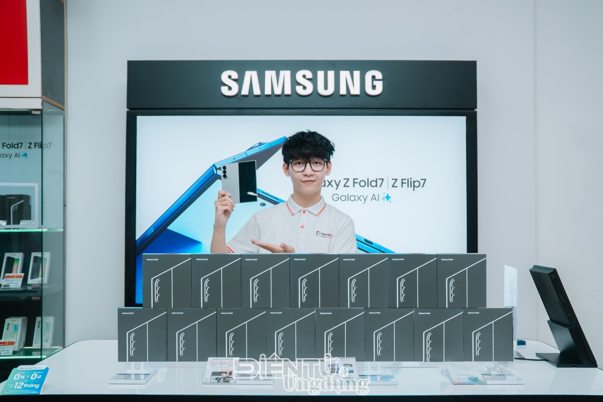 Galaxy Z Fold7 | Z Flip7, Xiaomi 15, iPhone 16e giảm sốc sale ngày đôi 10/10