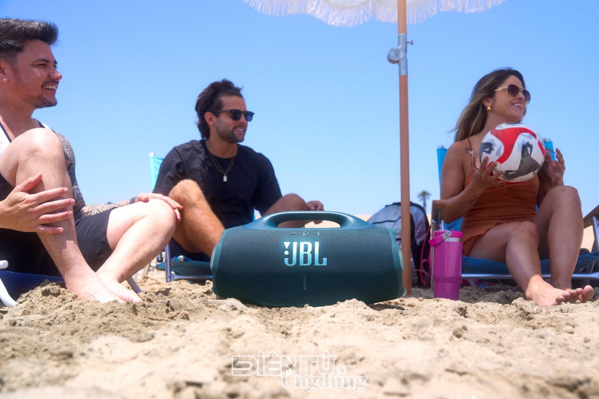 JBL Boombox 4: thổi bùng mọi cuộc vui JBL Boombox 4: thổi bùng mọi cuộc vui
