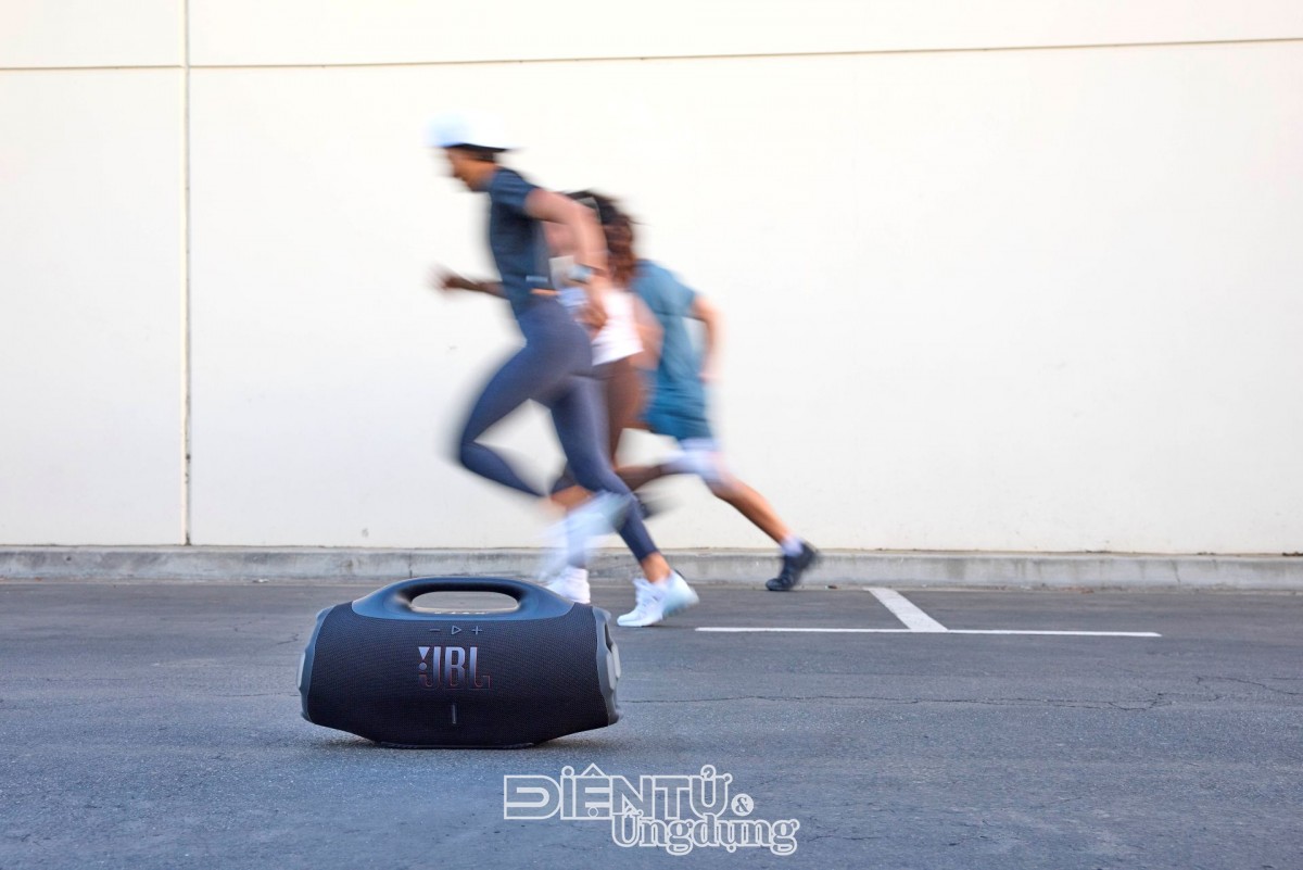 JBL Boombox 4: thổi bùng mọi cuộc vui JBL Boombox 4: thổi bùng mọi cuộc vui