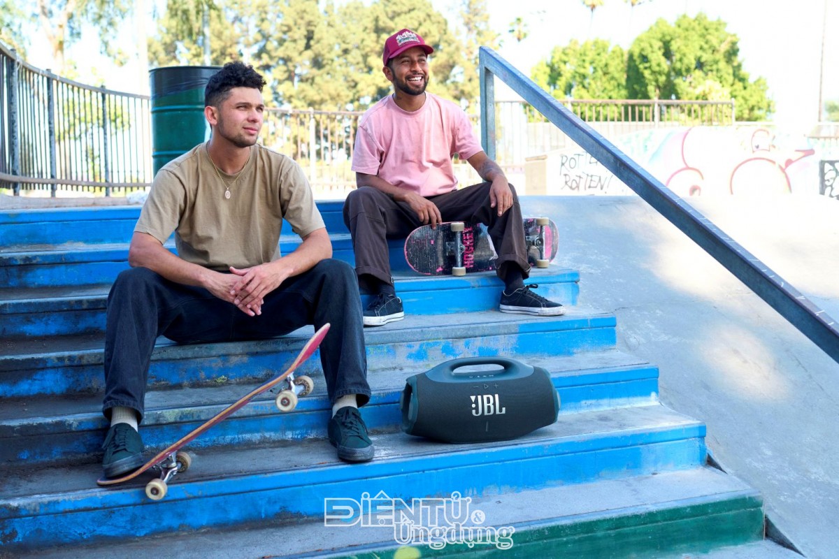 JBL Boombox 4: thổi bùng mọi cuộc vui JBL Boombox 4: thổi bùng mọi cuộc vui