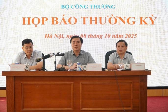 bo-cong-thuong-hop-bao bo-cong-thuong-hop-bao