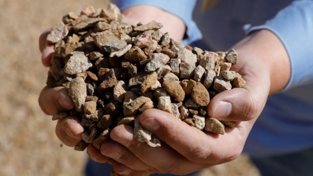 Người kiểm soát kim loại đất hiếm sẽ kiểm soát tương lai công nghệ