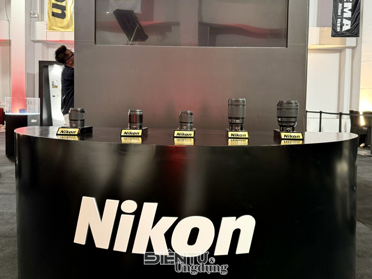 Nikon ra mắt mẫu máy ảnh Nikon ZR Nikon ra mắt mẫu máy ảnh Nikon ZR