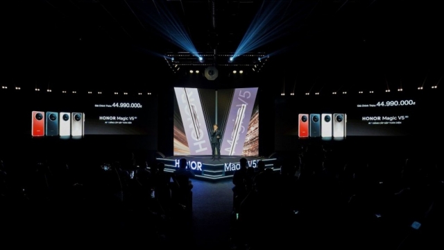 HONOR Magic V5: chuẩn mực mới của smartphone màn hình gập