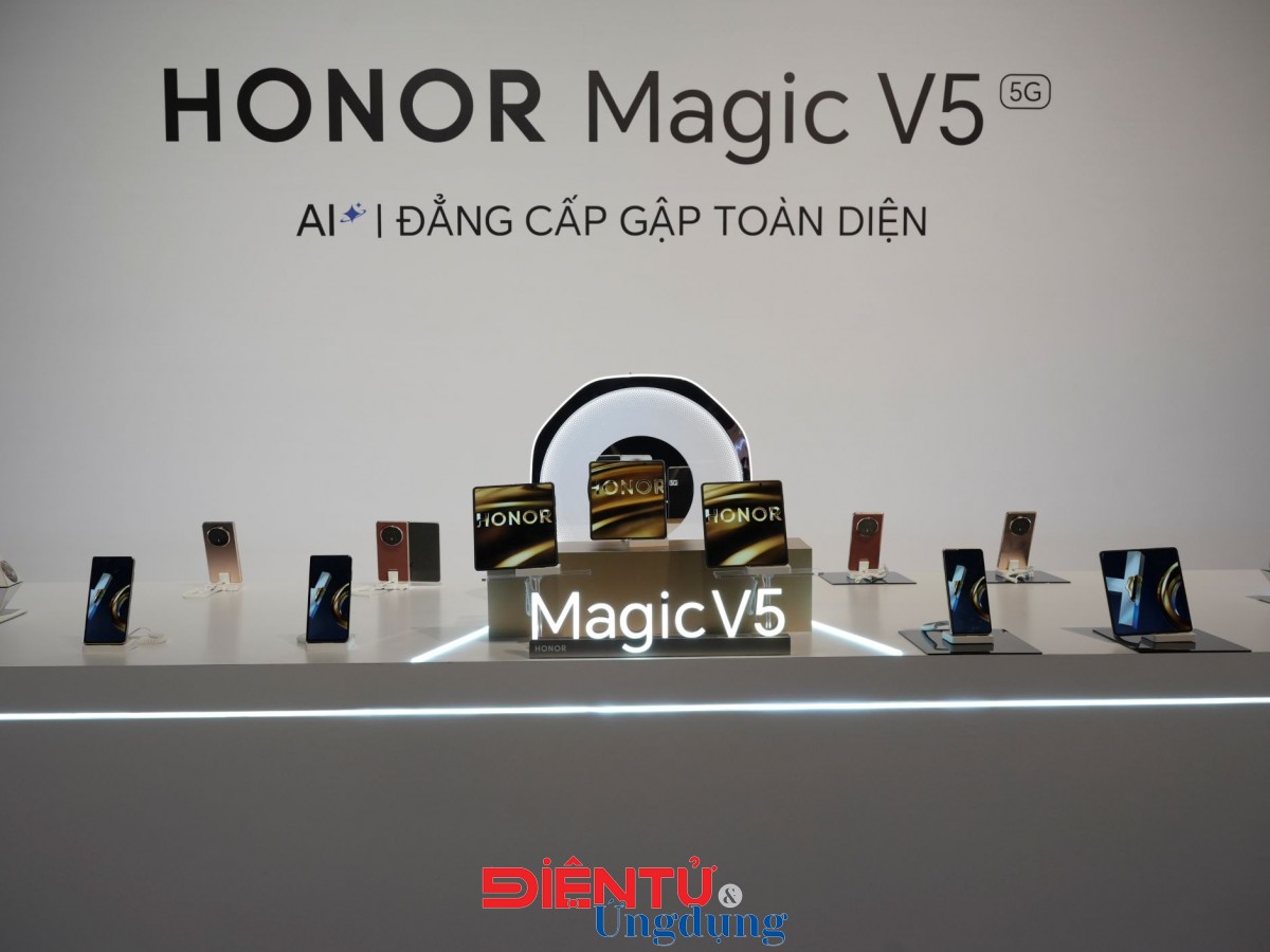 HONOR Magic V5: chuẩn mực mới của smartphone màn hình gập