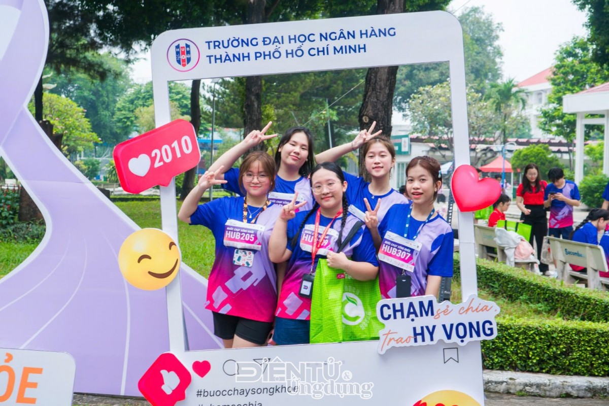 Chương trình “Chạm sẻ chia, Trao hy vọng” bước vào năm thứ 3 liên tiếp