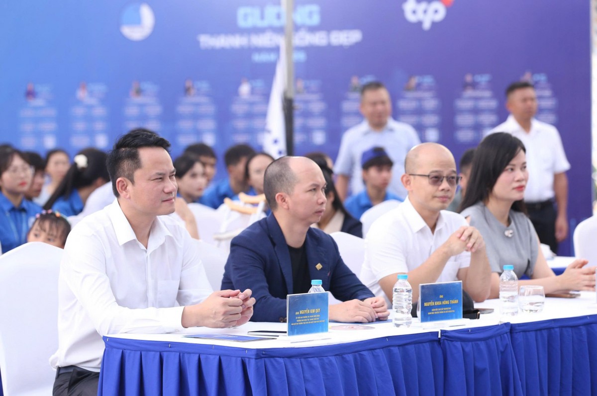 Khai mạc ngày hội 'Gia đình trẻ hạnh phúc' Khai mạc ngày hội 'Gia đình trẻ hạnh phúc'