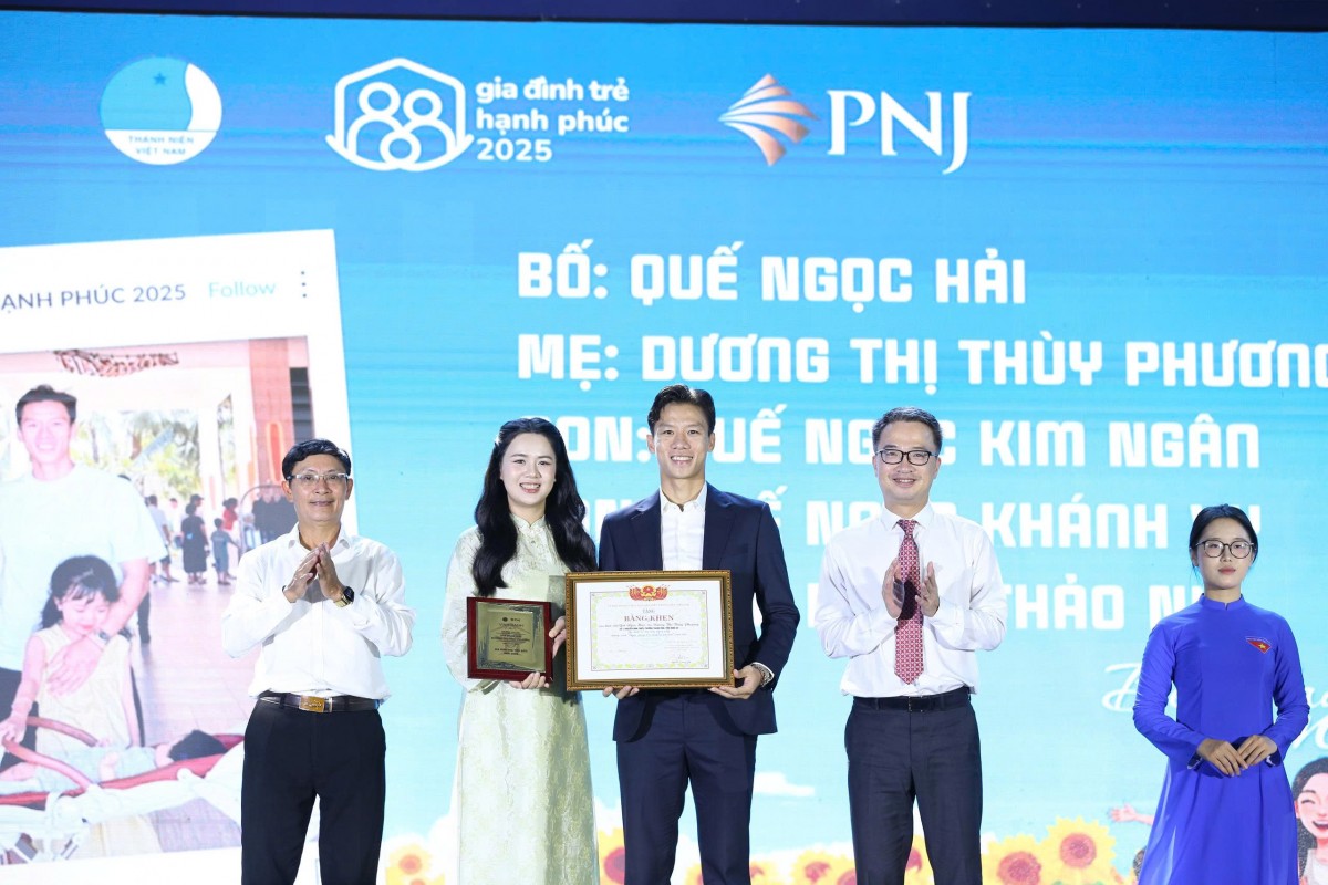 gia-dinh-tre-tieu-bieu