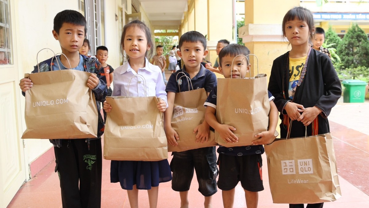 UNIQLO chung tay khắc phục hậu quả bão lũ tại Việt Nam