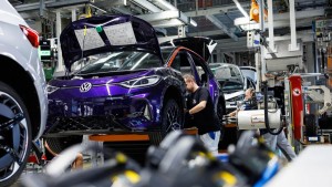 Trung Quốc siết chặt xuất khẩu đất hiếm, đe dọa ngành công nghiệp ô tô toàn cầu