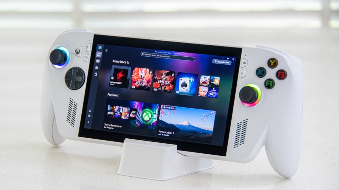ASUS ROG Xbox Ally và ROG Xbox Ally X chính thức lên kệ
