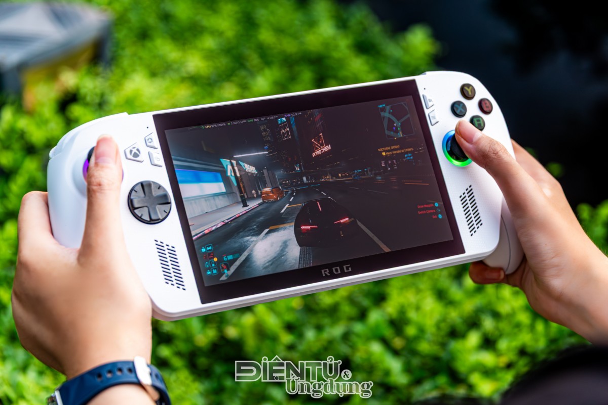 ASUS ROG Xbox Ally và ROG Xbox Ally X chính thức lên kệ