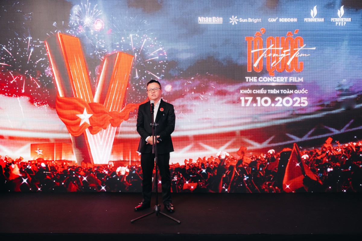 Ra mắt phim hòa nhạc “Tổ quốc trong tim: The Concert Film” Ra mắt phim hòa nhạc “Tổ quốc trong tim: The Concert Film”