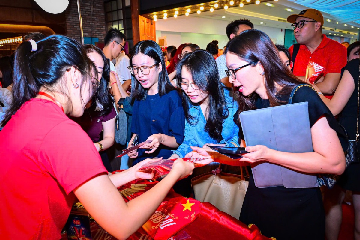 Ra mắt phim hòa nhạc “Tổ quốc trong tim: The Concert Film” Ra mắt phim hòa nhạc “Tổ quốc trong tim: The Concert Film”