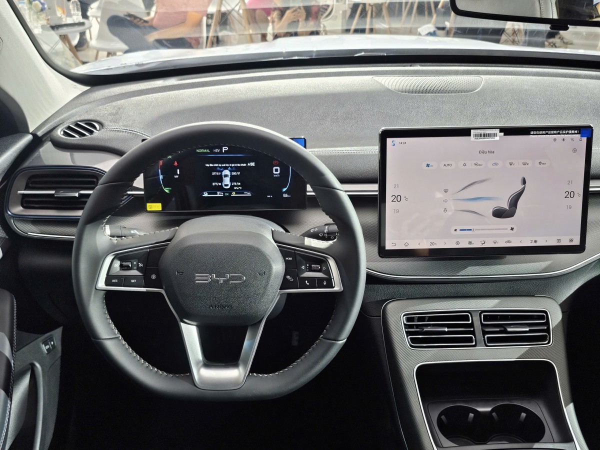 BYD SEAL 5 ra mắt Việt Nam: Sedan hạng C đầu tiên tích hợp công nghệ DM-i Super Hybrid tiên tiến BYD SEAL 5 ra mắt Việt Nam: Sedan hạng C đầu tiên tích hợp công nghệ DM-i Super Hybrid tiên tiến