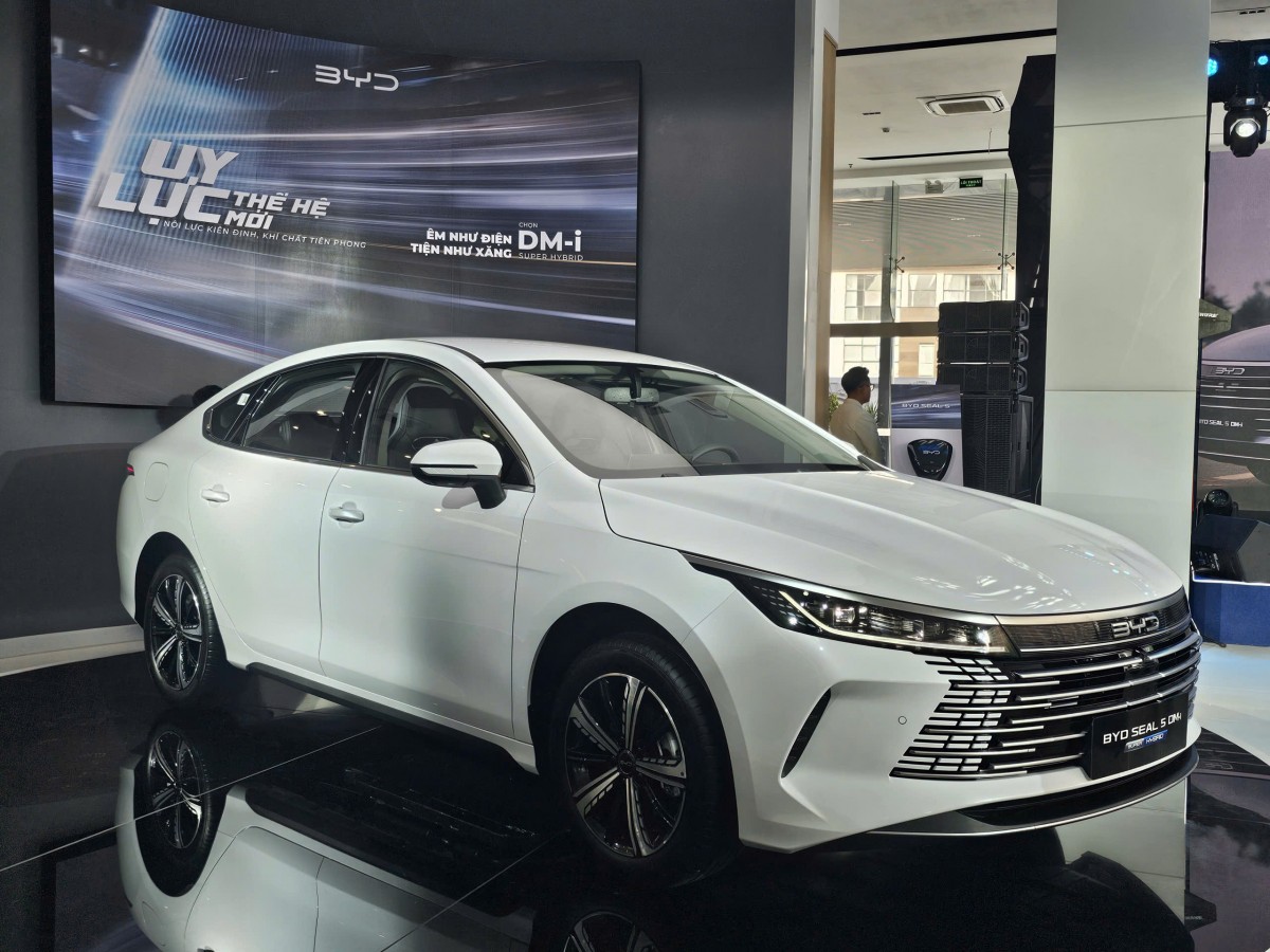 BYD SEAL 5 ra mắt Việt Nam: Sedan hạng C đầu tiên tích hợp công nghệ DM-i Super Hybrid tiên tiến