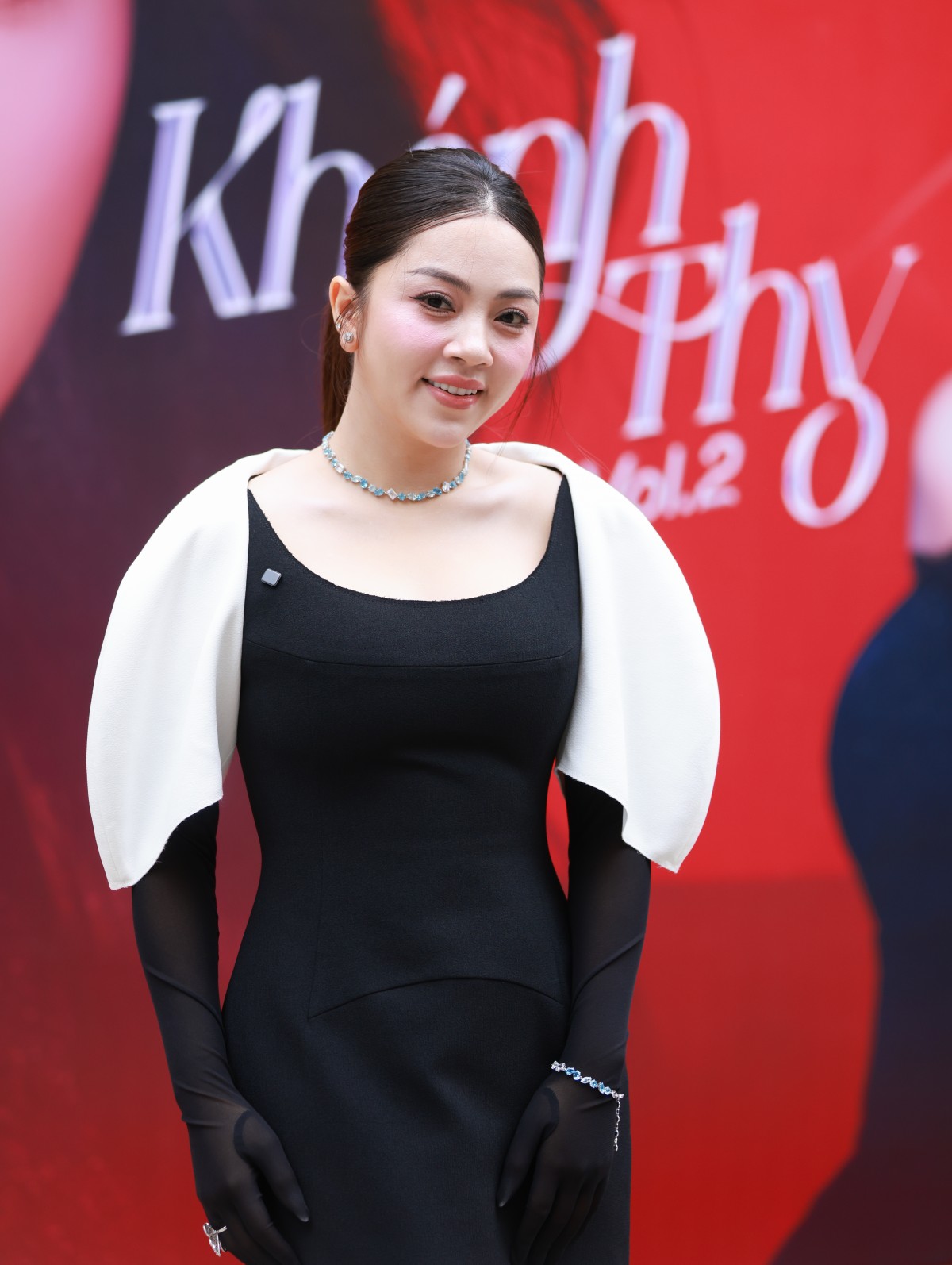 Khánh Thy ra mắt album Vol.2 với 11 MV chỉn chu, đậm dấu ấn cá nhân