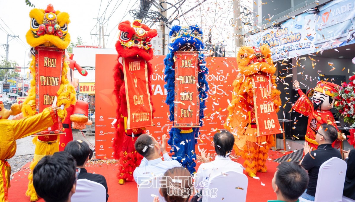 Yadea Plus Phạm Hùng chính thức khai trương 