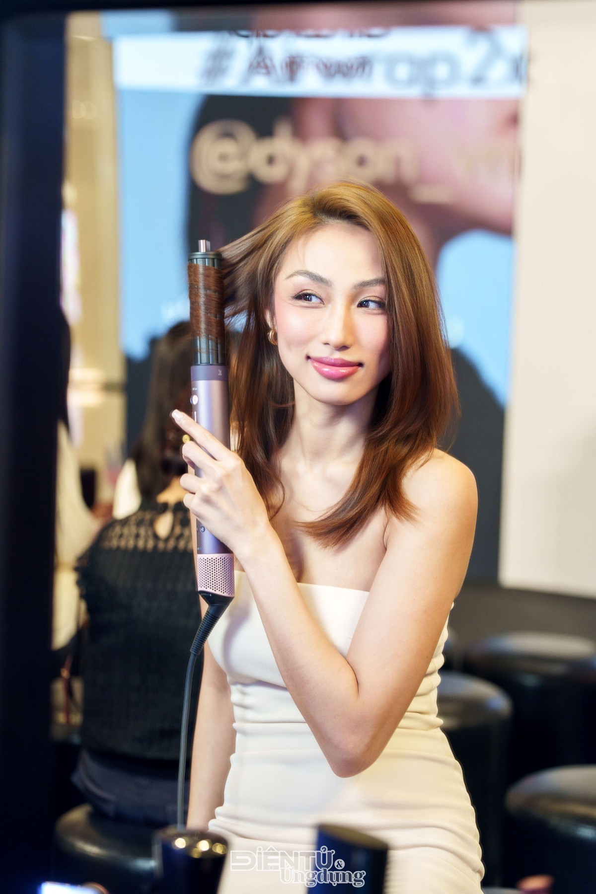 Dyson Airwrap Co-anda 2x™ thế hệ mới chính thức ra mắt Dyson Airwrap Co-anda 2x™ thế hệ mới chính thức ra mắt