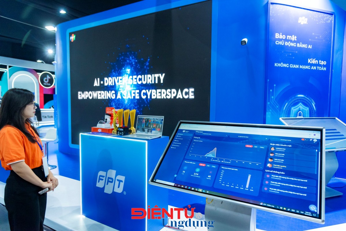 FPT trình diễn “Lá chắn số” tại lễ ký Công ước Hà Nội