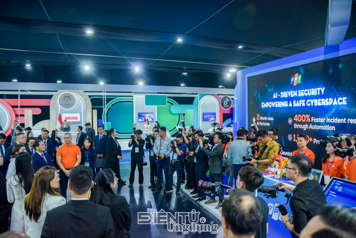 FPT trình diễn “Lá chắn số” tại lễ ký Công ước Hà Nội 