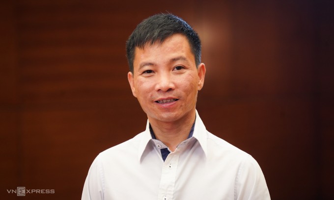 Tiến sĩ Lê Viết Quốc trả lời phỏng vấn trong sự kiện AISC 2025, tháng 3/2025. Ảnh: Lưu Quý Tiến sĩ Lê Viết Quốc trả lời phỏng vấn trong sự kiện AISC 2025, tháng 3/2025. Ảnh: Lưu Quý
